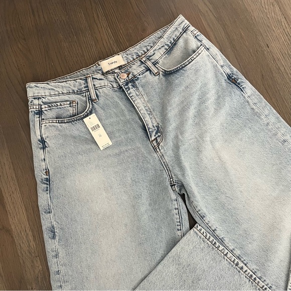 Triarchy- Kelly mid rise crop - 32 - Picture 1 of 11